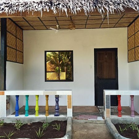 Lennon'S Place Backpacker Hostel Panglao Exterior foto