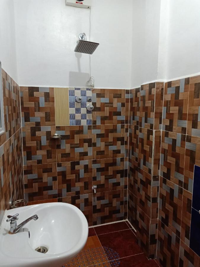 Lennon'S Place Backpacker Hostel Panglao Exterior foto